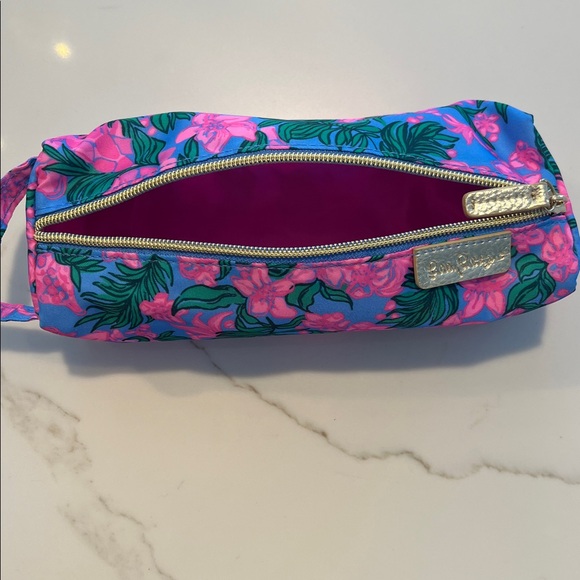 Lilly Pulitzer Cerise Pink Safari Sunset Pencil/Art bag ~ Tropical ~ Pink/Green! - Picture 6 of 6